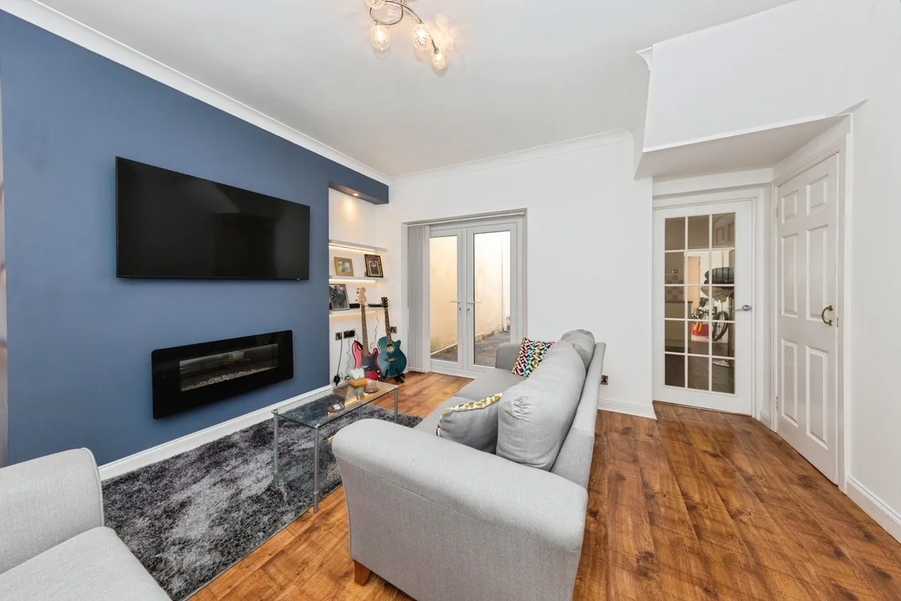 Downing Street, Llanelli, SA15, photo 7
