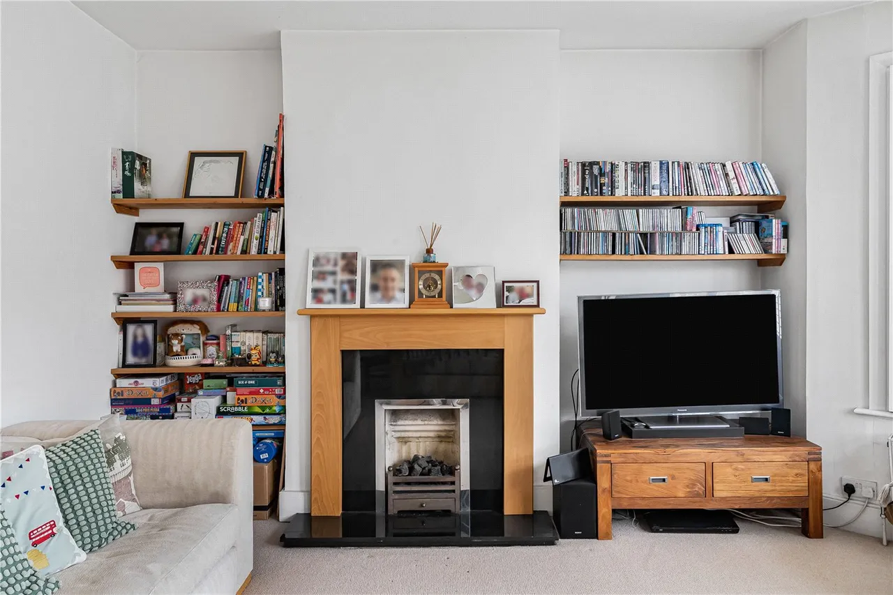 Rathcoole Avenue, London, N8, photo 22
