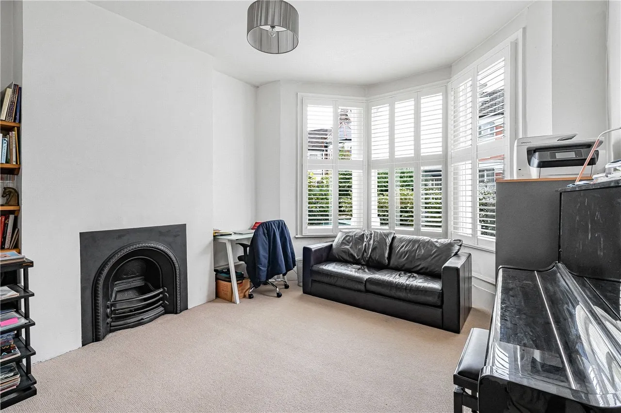 Rathcoole Avenue, London, N8, photo 2