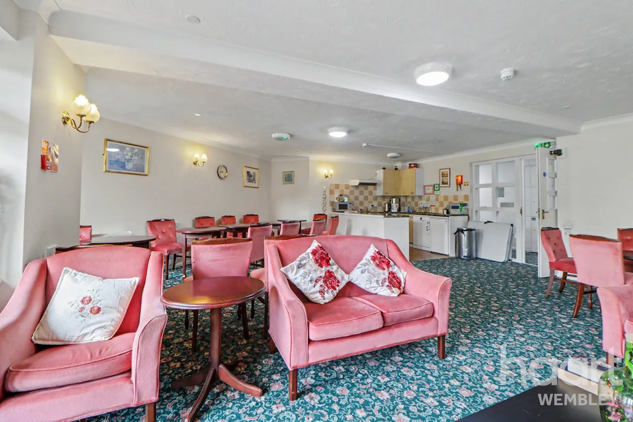 Furzehill Road, Borehamwood, WD6, photo 7