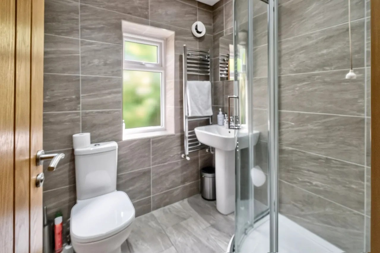 Woodville Road, Overseal, DE12, photo 17