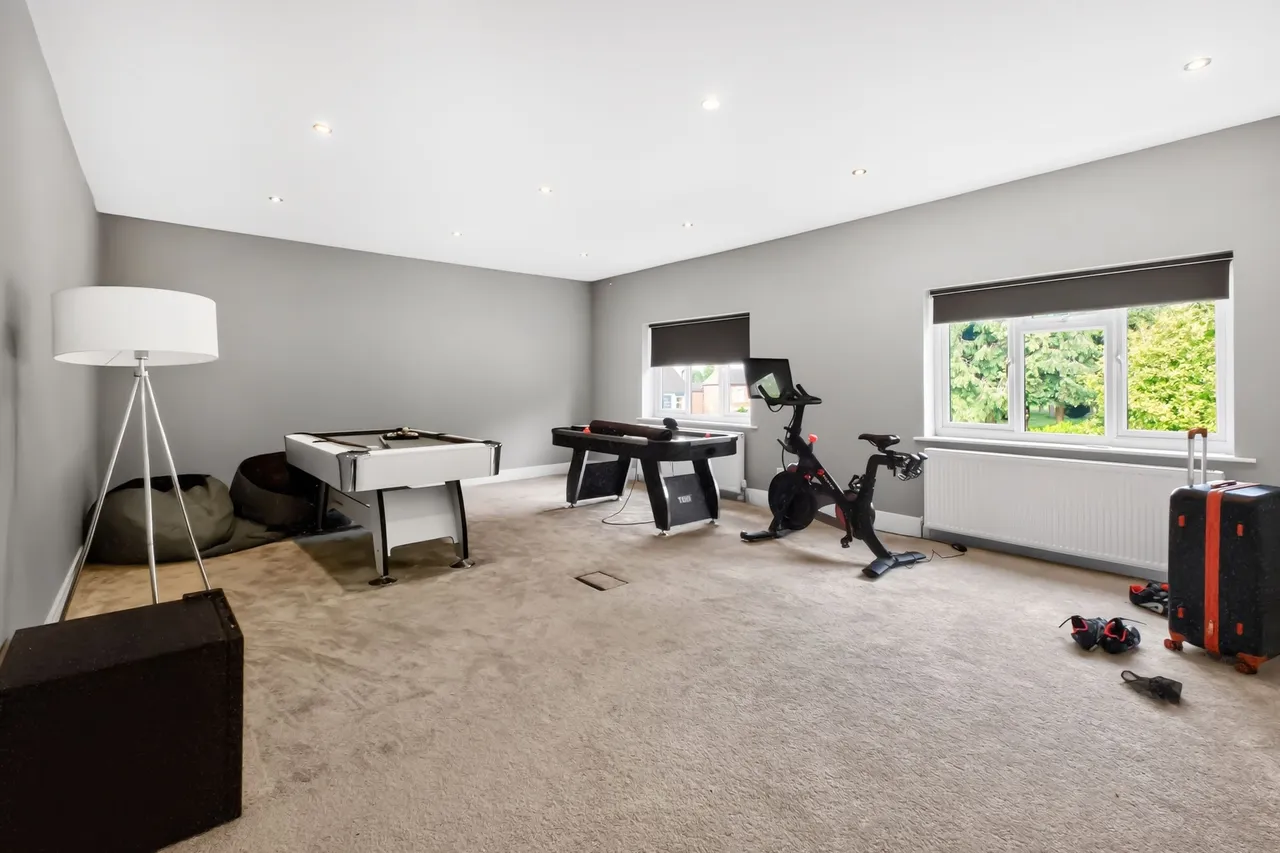 Woodville Road, Overseal, DE12, photo 24
