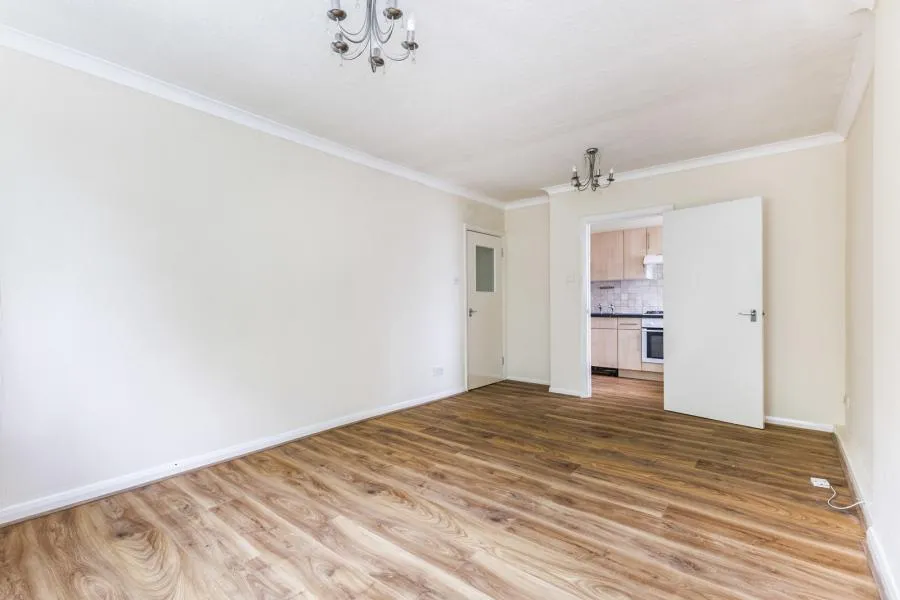 Onslow Gardens, Wallington, SM6, photo 5