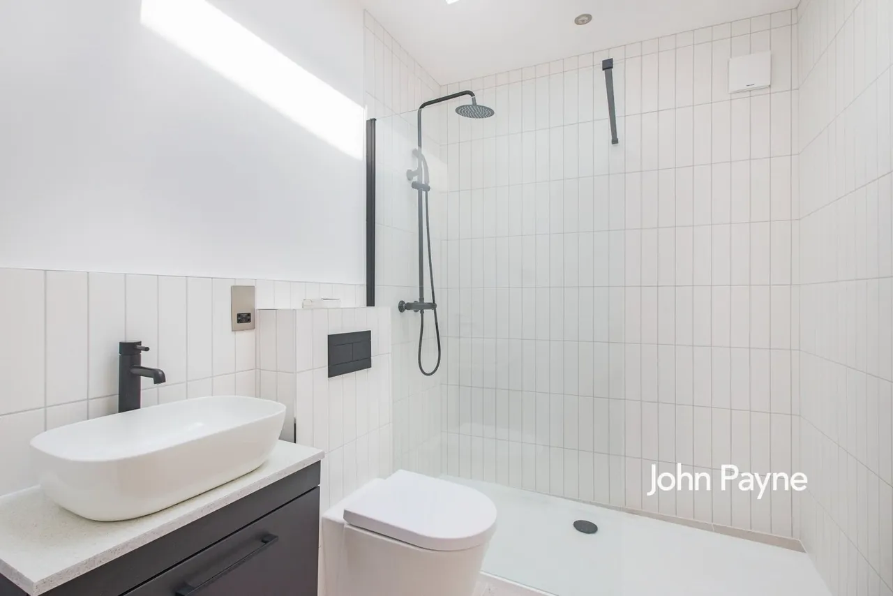 Blackheath Road, London, SE10, photo 2