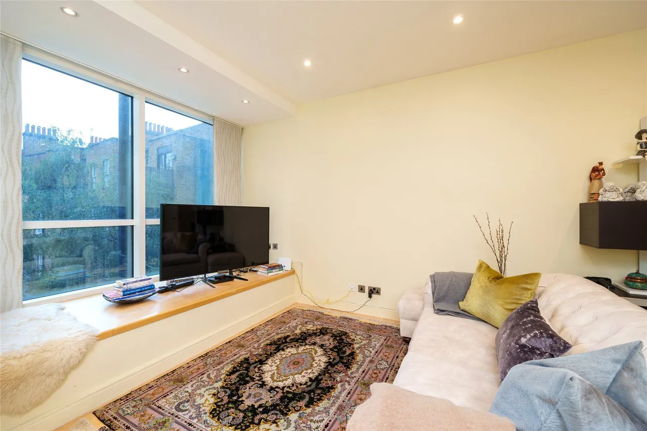 Grosvenor Road, The Panoramic, Westminster, London, SW1V, photo 12