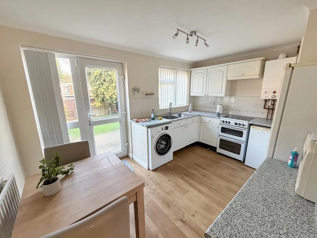 Curlew Close, South Croydon, photo 5