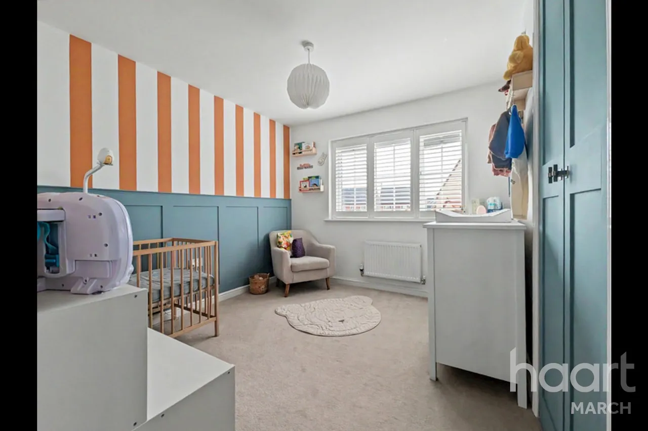 Sunflower Avenue, March, PE15, photo 24