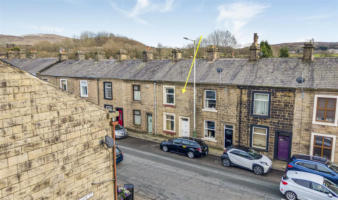 2 bed house for sale — Bolton Road North, Ramsbottom, Bury, BL0 0SA