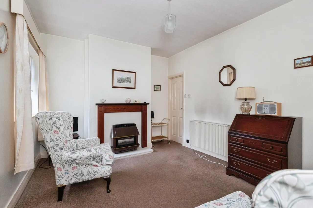 Lodge Lane, Dukinfield, Greater Manchester, SK16, photo 6