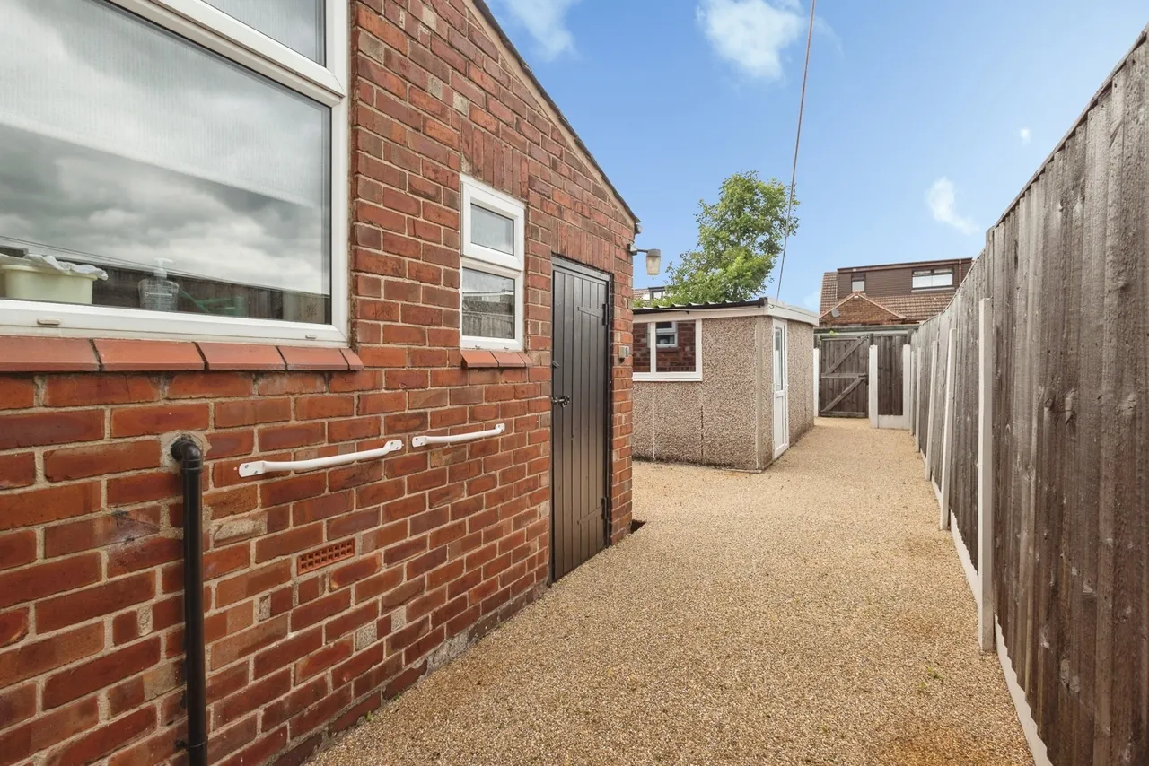 Lodge Lane, Dukinfield, Greater Manchester, SK16, photo 22
