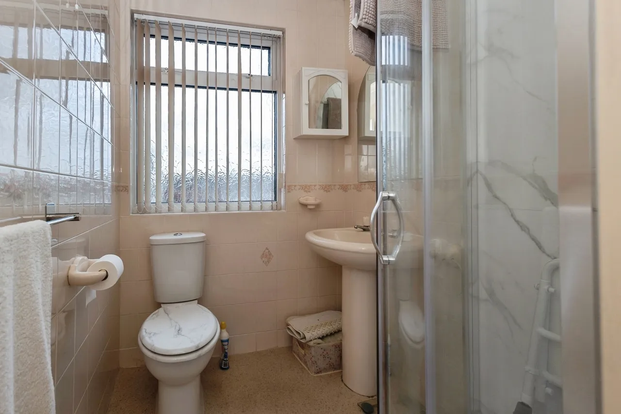 Lodge Lane, Dukinfield, Greater Manchester, SK16, photo 19