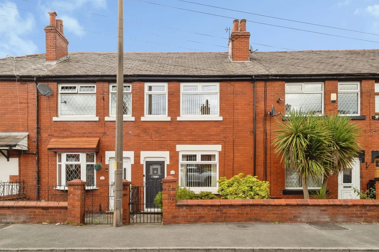 2 bed house for sale — Lodge Lane, Dukinfield, Greater Manchester, SK16