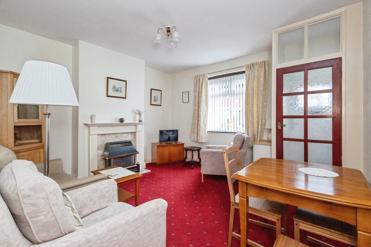 Lodge Lane, Dukinfield, Greater Manchester, SK16, photo 3