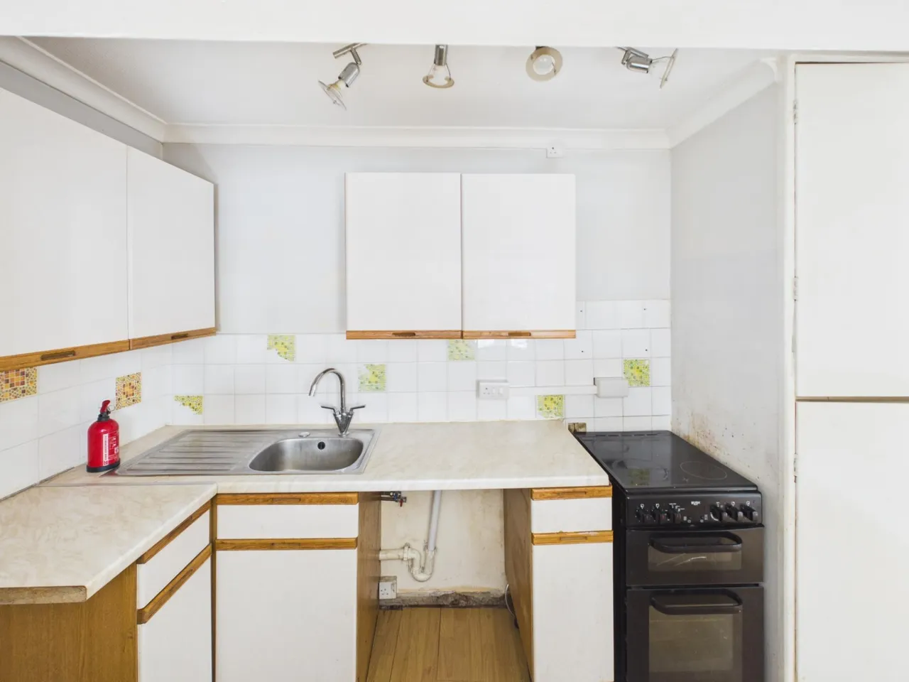 Hewett Rd, North End, PO2, photo 7