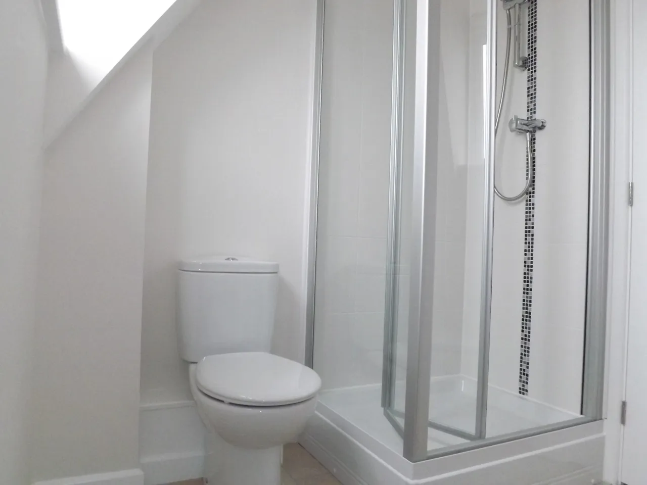 Airborne Drive, Derriford, PL6, photo 9