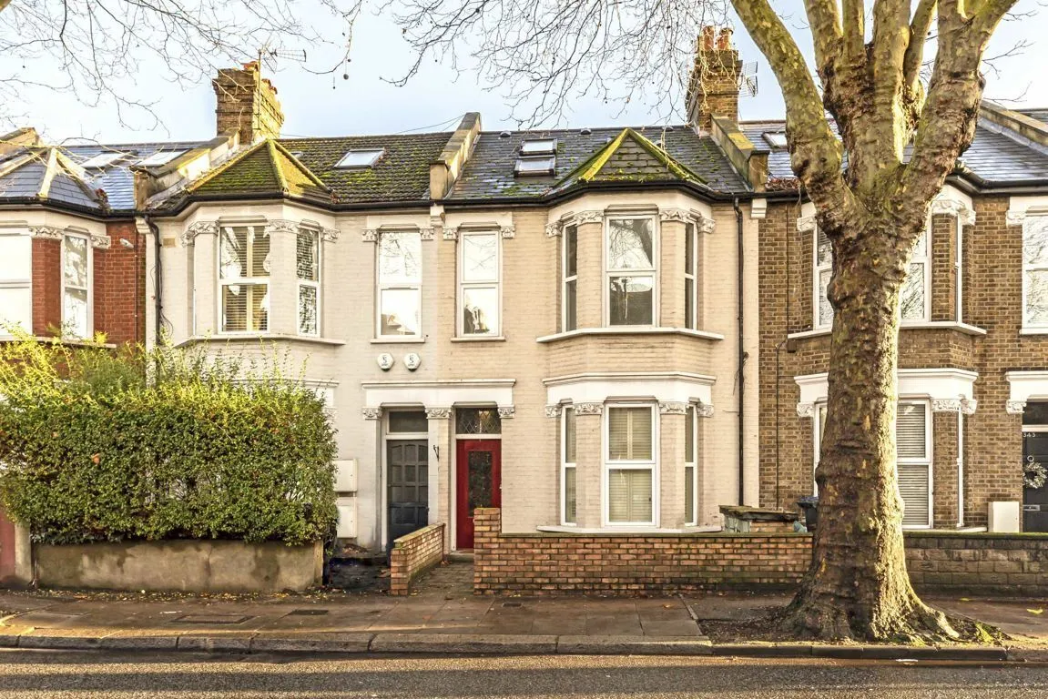 2 bed property to rent, Acton Lane, W3