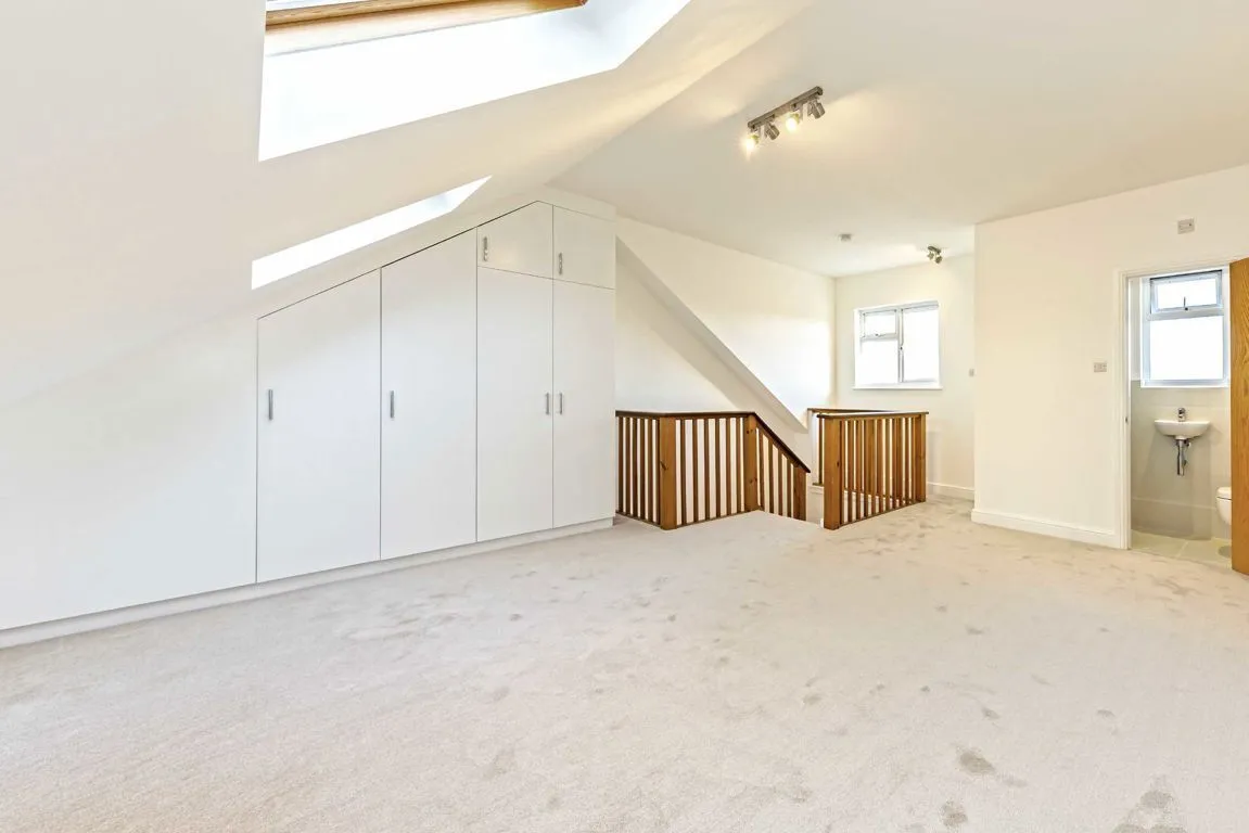 Acton Lane, W3, photo 4