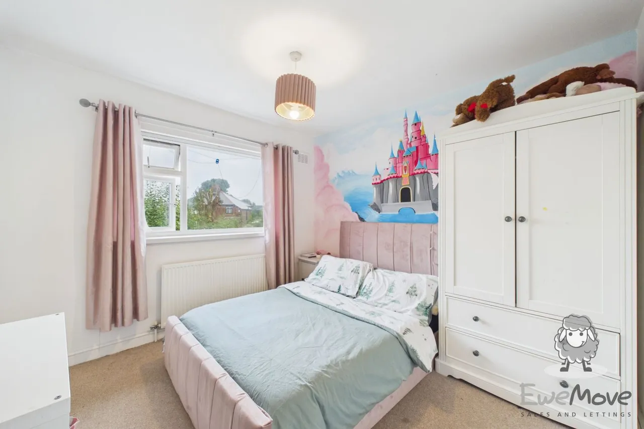 Saunders Avenue, Prescot, L35, photo 9