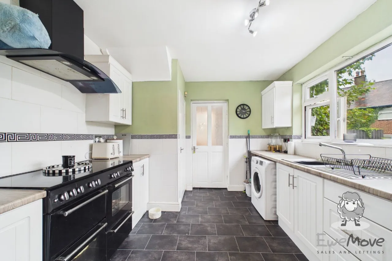 Saunders Avenue, Prescot, L35, photo 5