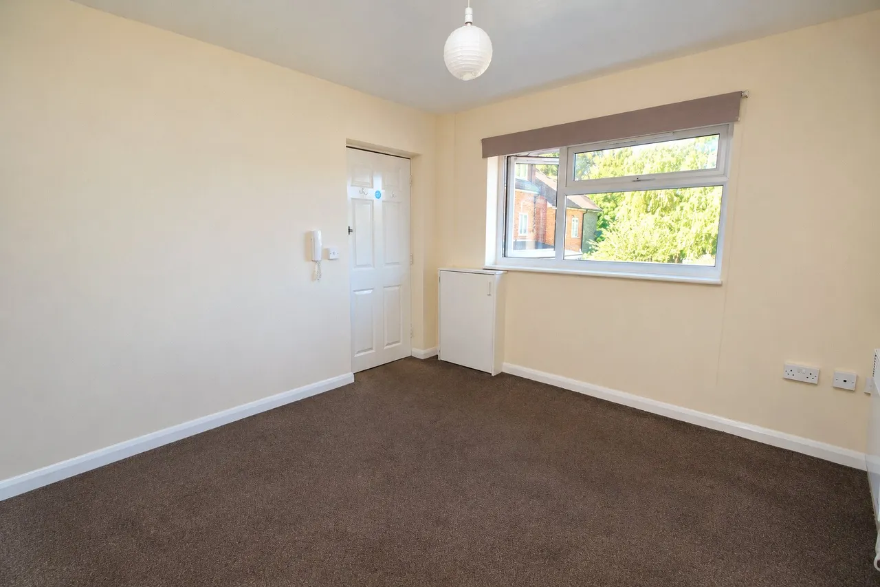 Edward Road, Alton, GU34, photo 4