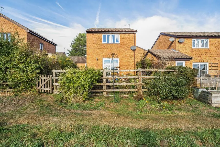 Mount Pleasant, Steeple Claydon, MK18, photo 13