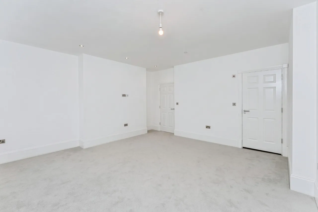 Ferma Lane, Great Barrow, CH3, photo 12