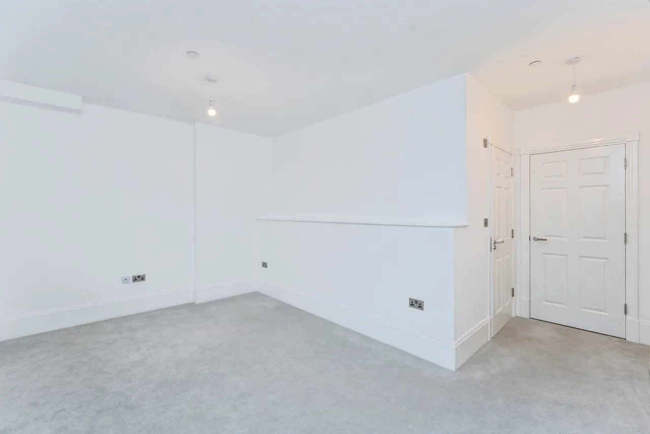 Ferma Lane, Great Barrow, CH3, photo 11