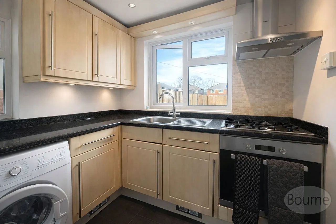 Lyfield, Oxshott, KT22, photo 3