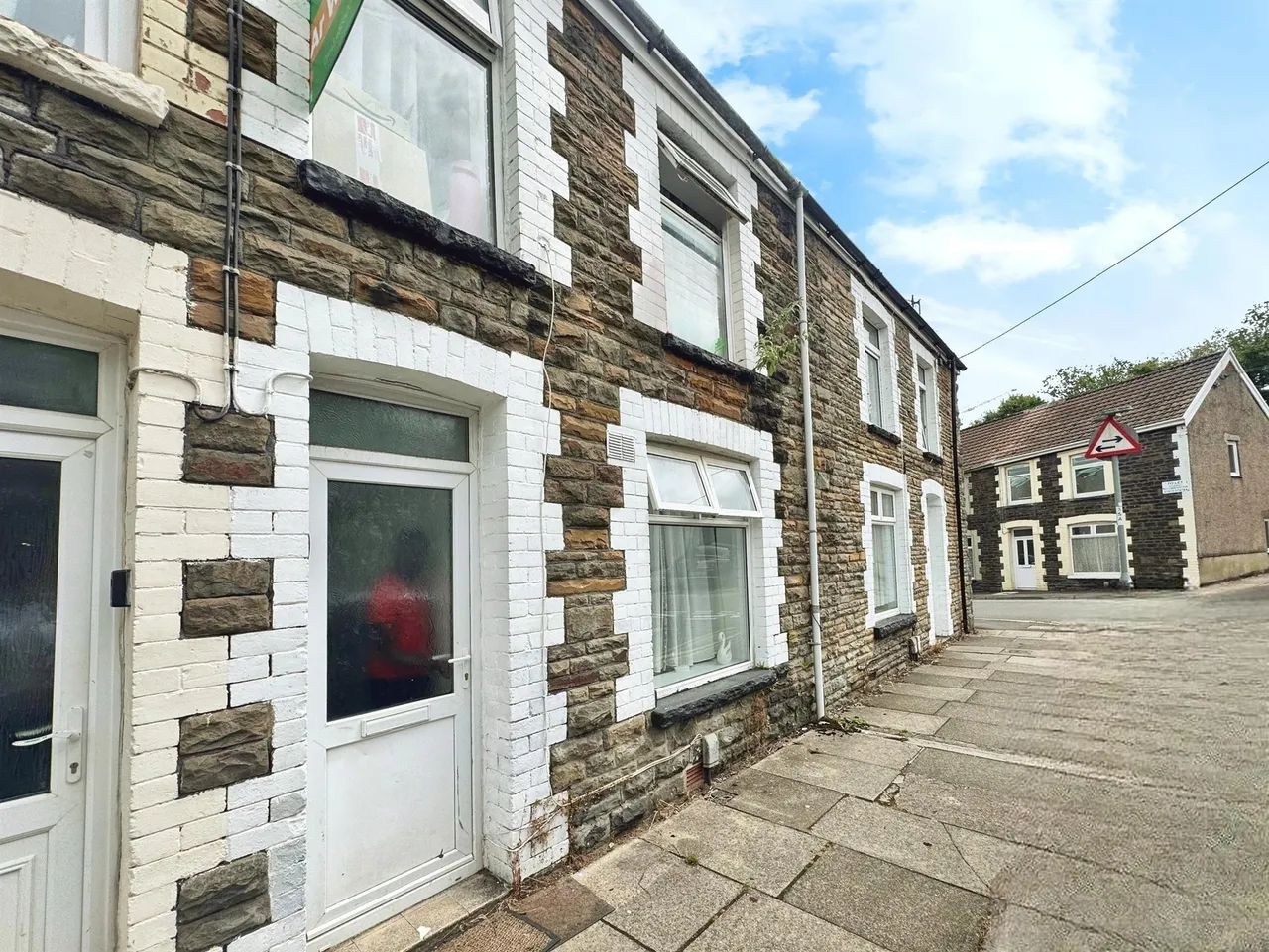 King Street, Pontypridd, CF37, photo 16