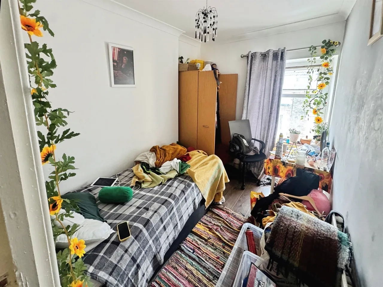 King Street, Pontypridd, CF37, photo 7