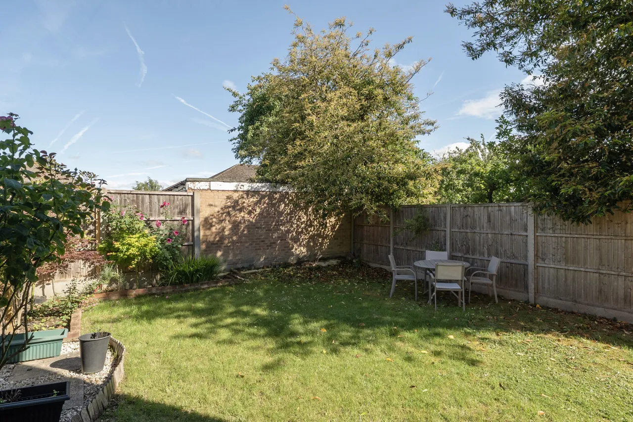 Maycock Grove, Northwood, HA6, photo 11