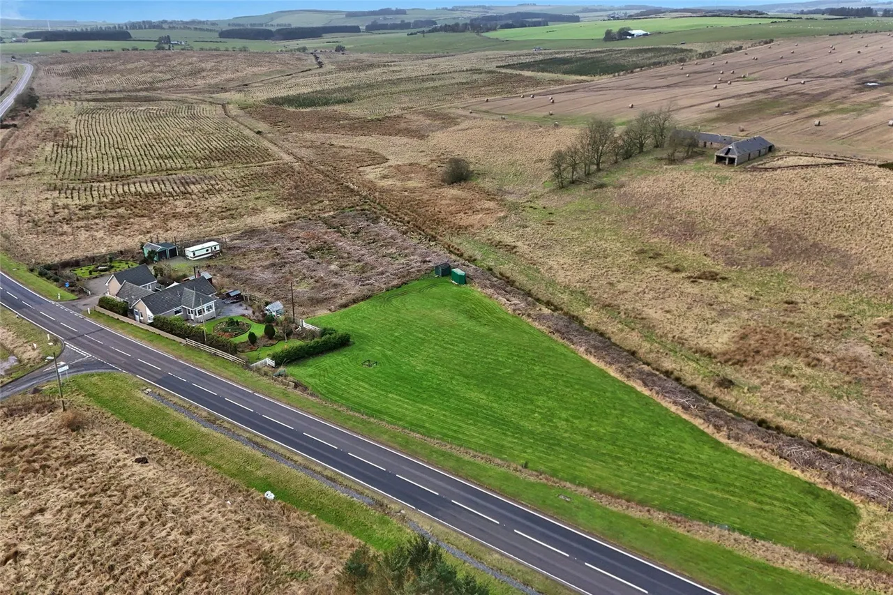 Auchmaud Cottage, Hatton, AB42, photo 28