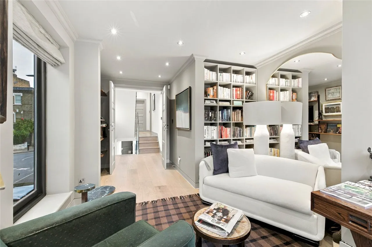 Radipole Road, Fulham, SW6, photo 17