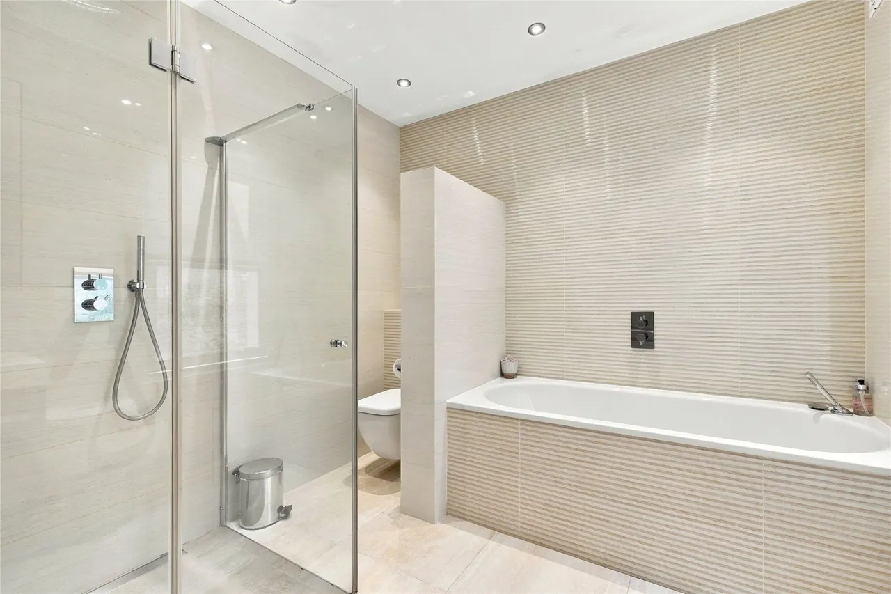Radipole Road, Fulham, SW6, photo 31