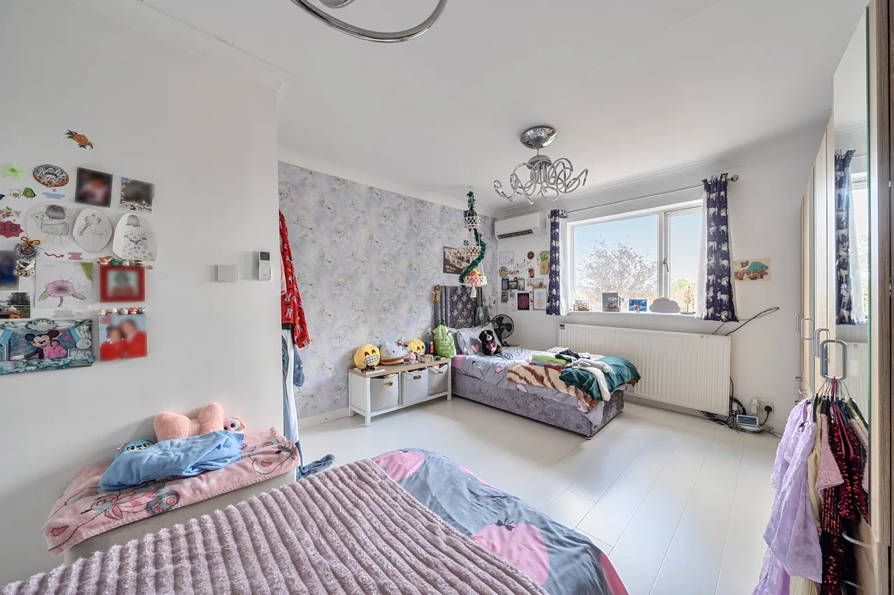 28 Elms Road, Harrow, photo 9