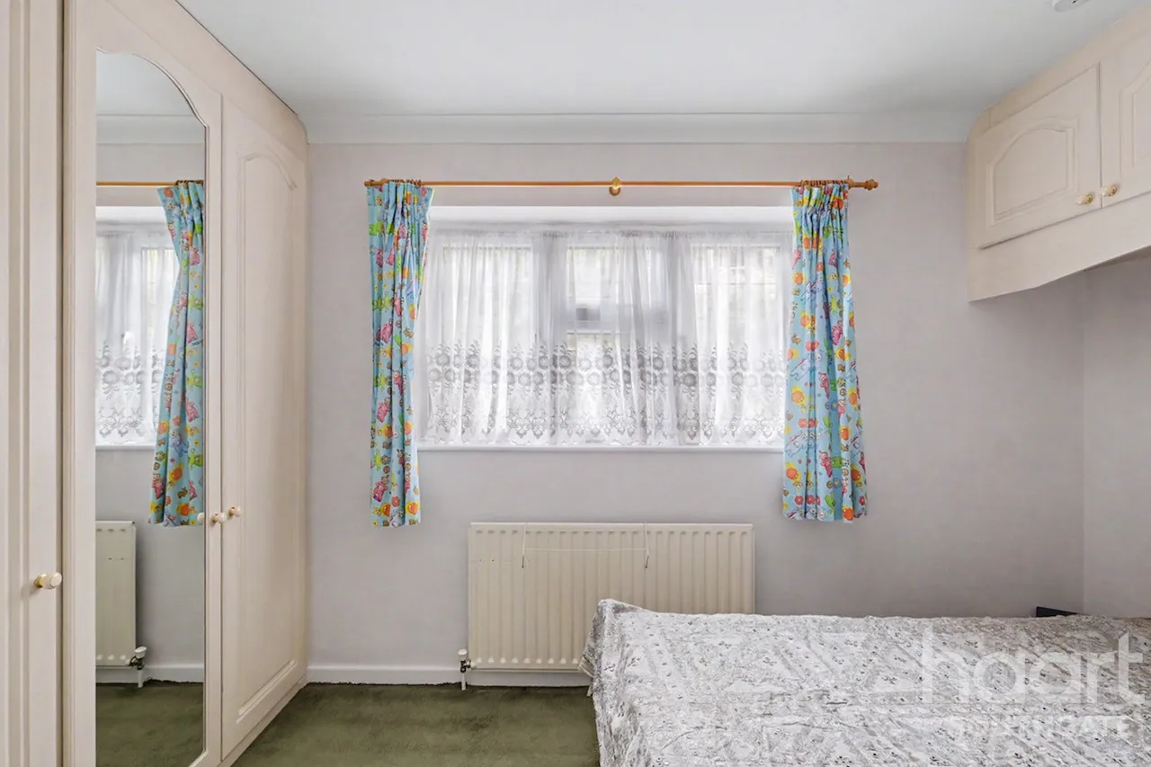 Rowantree Road, Enfield, EN2, photo 29