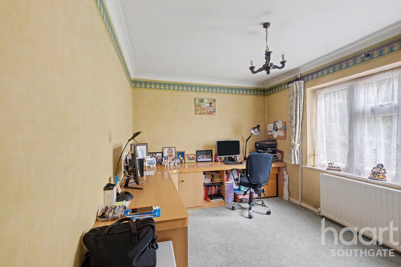 Rowantree Road, Enfield, EN2, photo 10