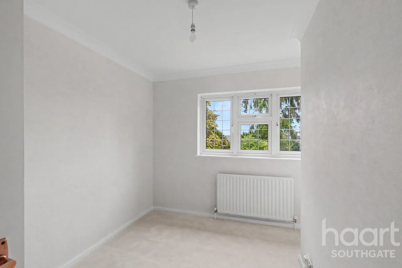 Rowantree Road, Enfield, EN2, photo 34