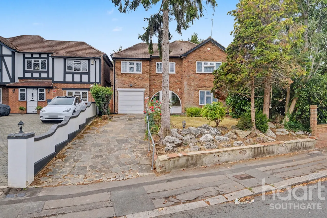 Rowantree Road, Enfield, EN2, photo 35