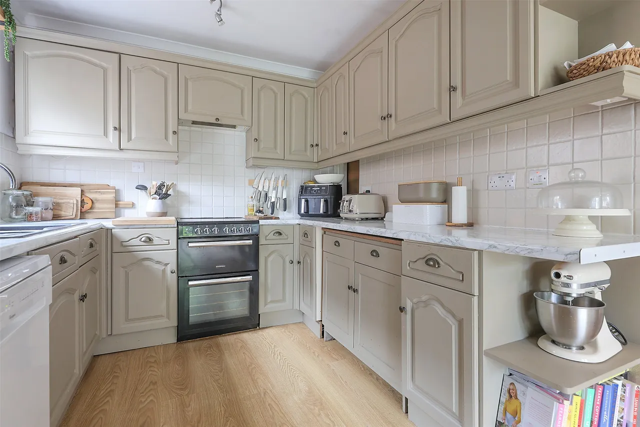 Strood Green, Brockham, RH3, photo 4