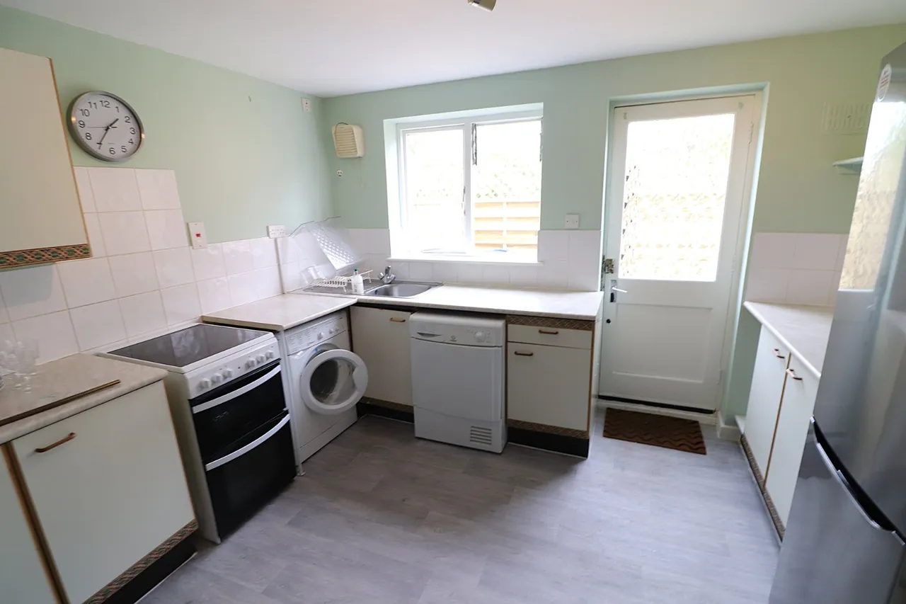 High Street, Walkern, SG2, photo 3