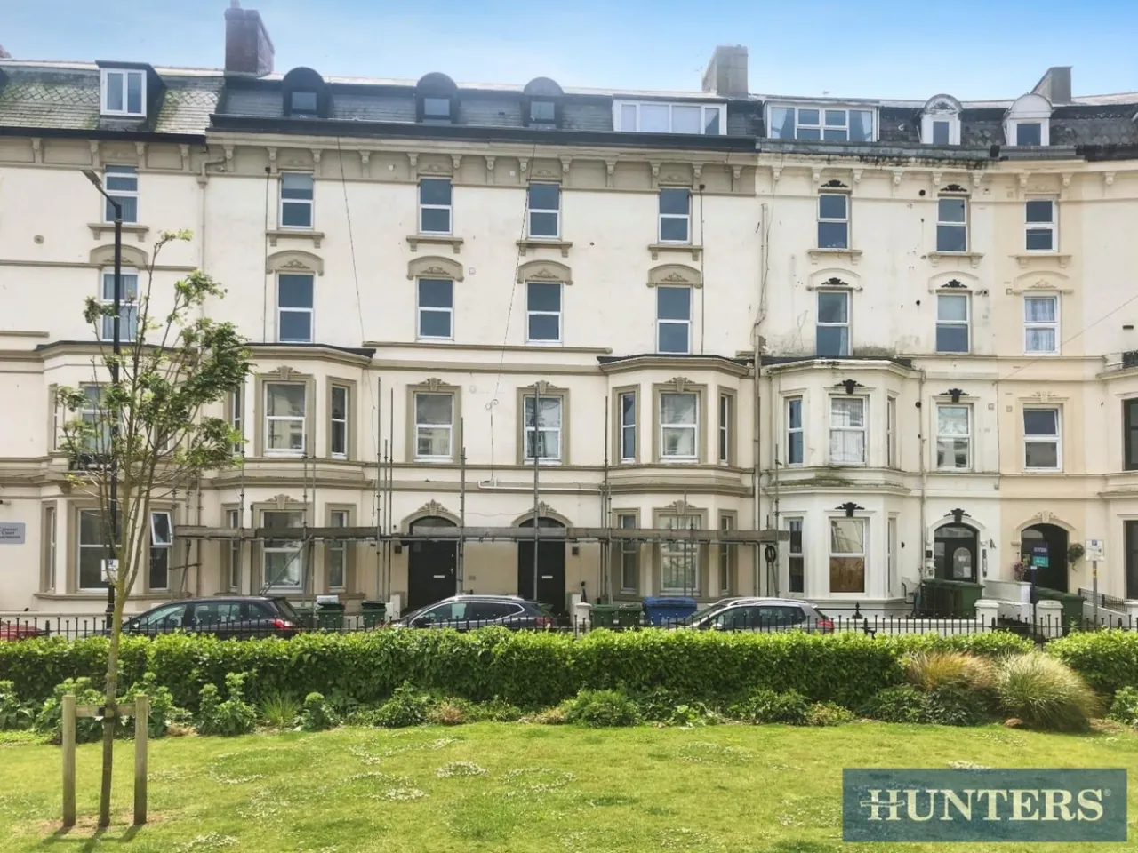 2 bed flat for sale — The Crescent, Bridlington