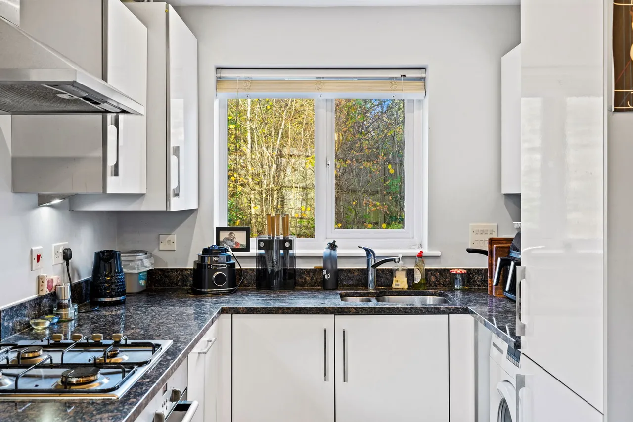 Bowden Way, Haywards Heath, RH16 4UA, photo 3