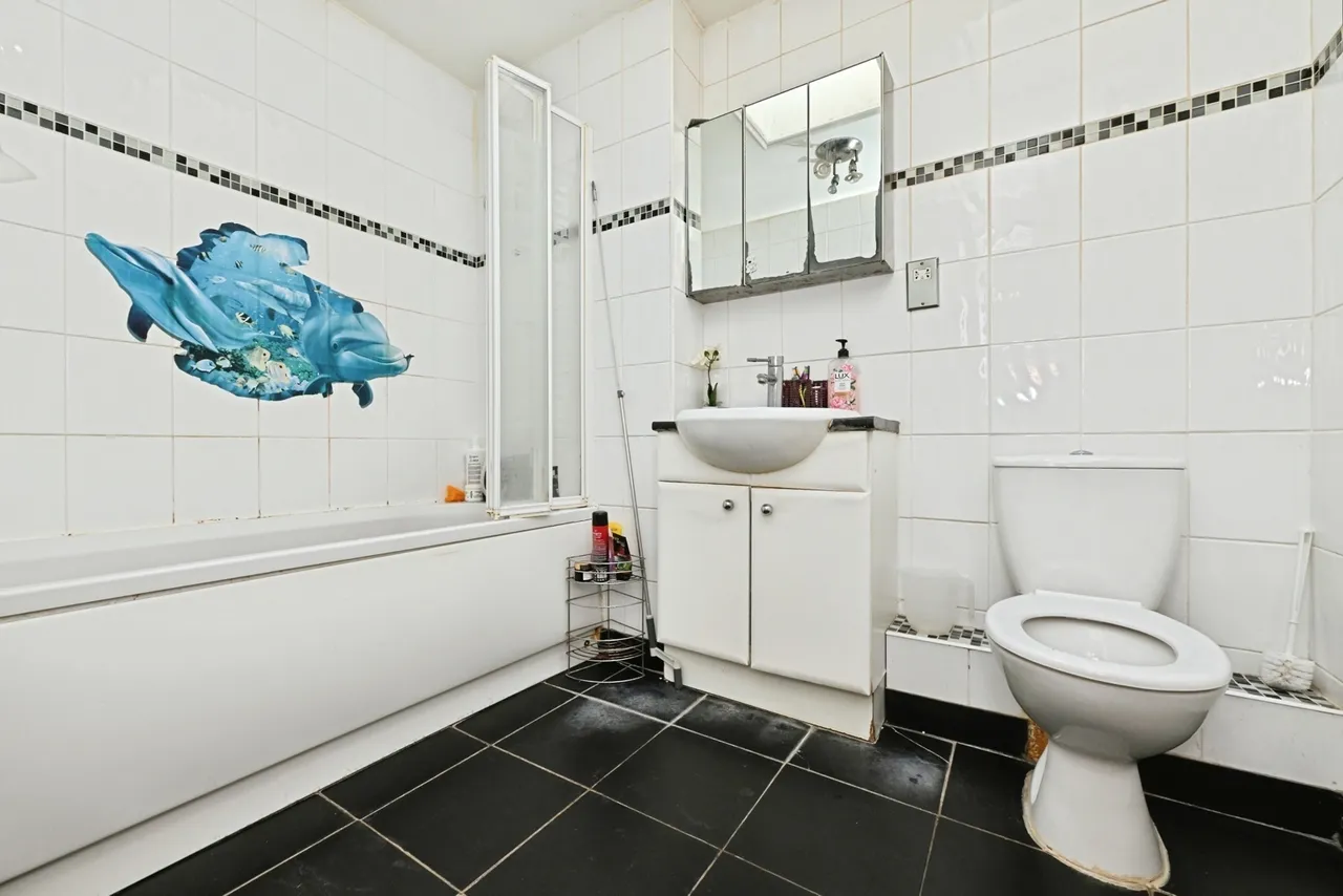 Foremark Close, Ilford, IG6, photo 14