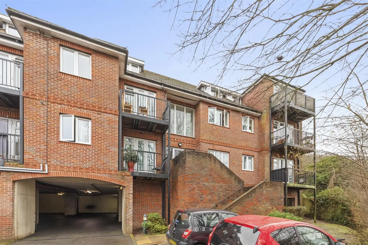 St. Marks Close, High Wycombe, HP13, photo 15