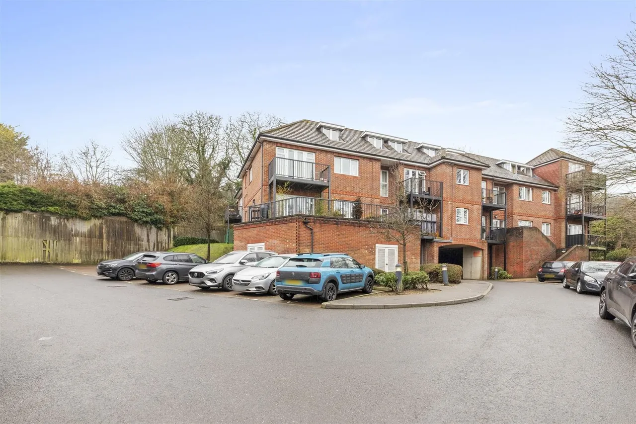St. Marks Close, High Wycombe, HP13, photo 14