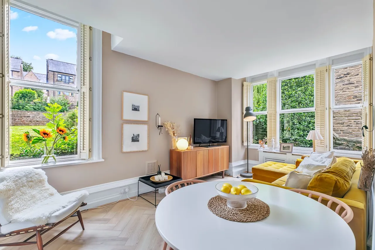 Queens Road, Ilkley, LS29, photo 2