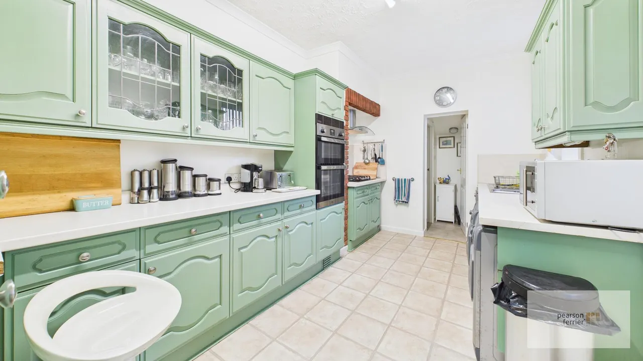 Walmersley Road, Bury, BL9 5ER, photo 6