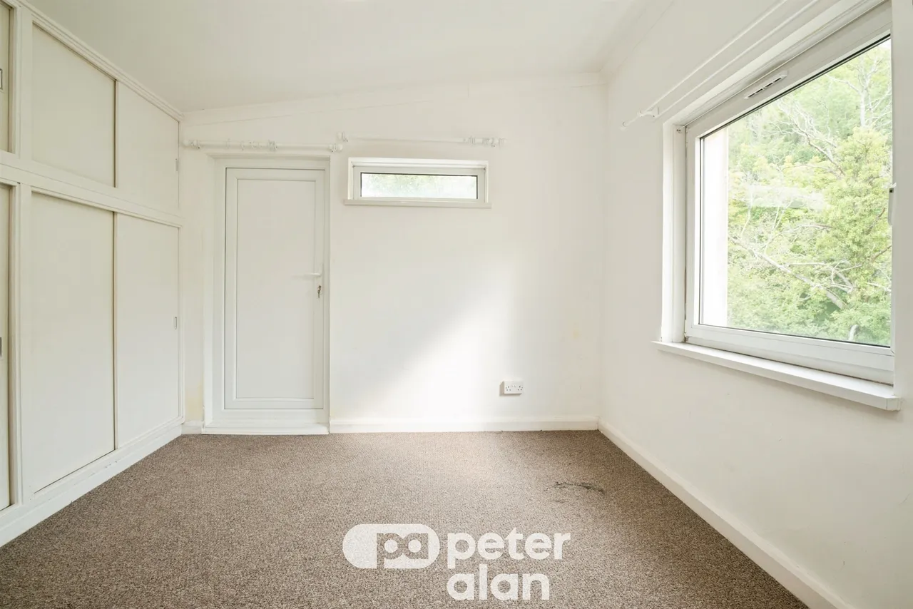Afon Court Pontypool, NP4, photo 13