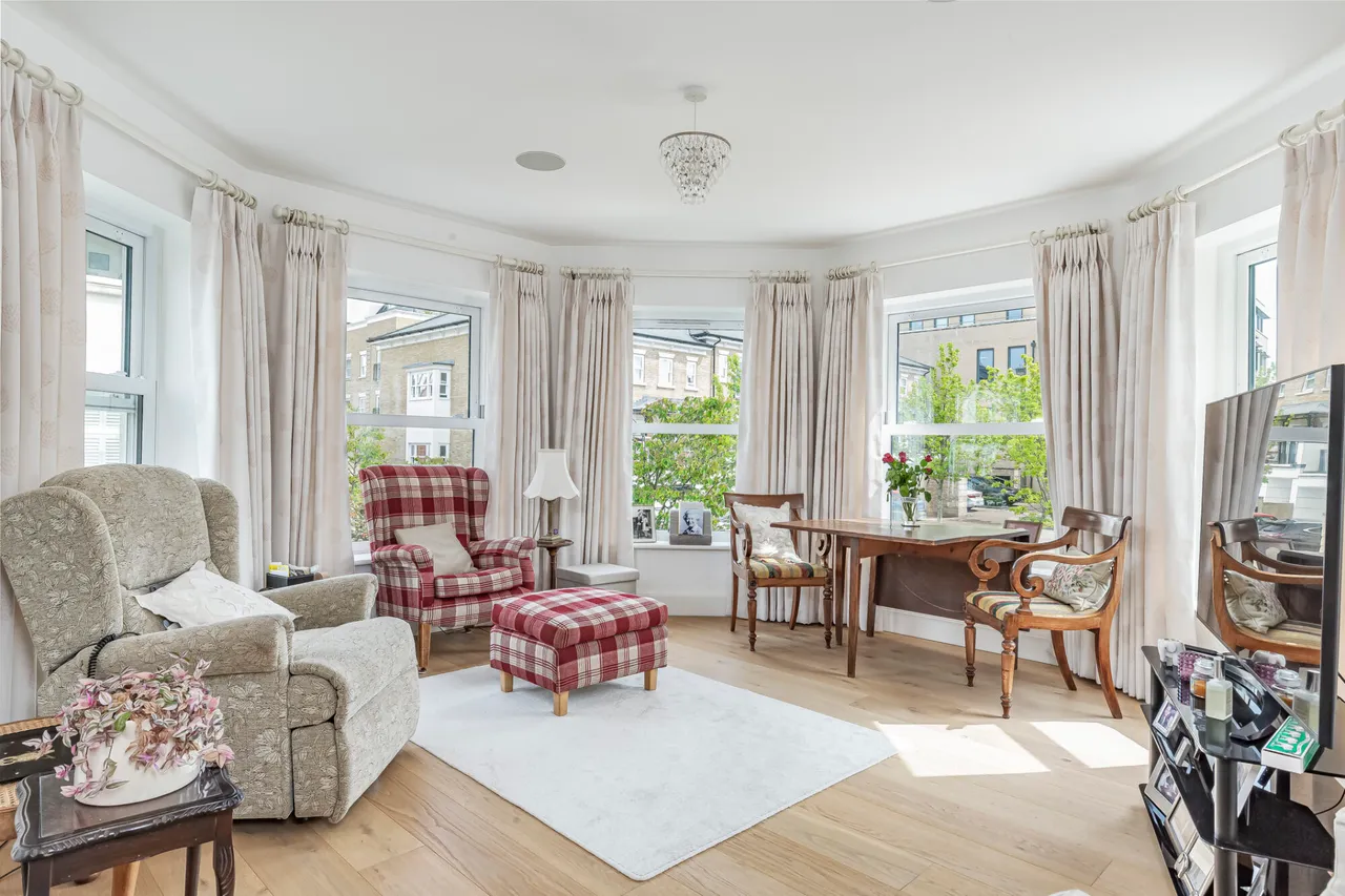 Royal Wells Park, Tunbridge Wells, Kent, TN4 8FH, photo 3